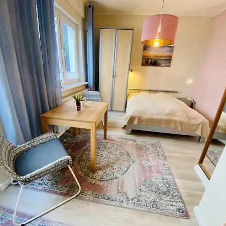 Spatzennest Am Alten Strom 아파트 로스토크
